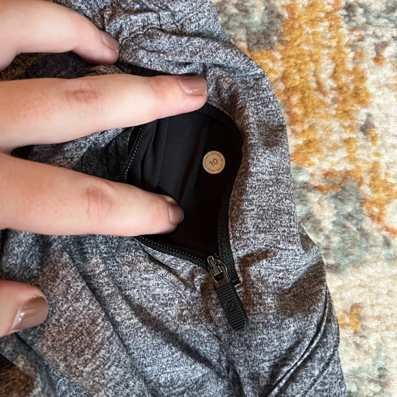 Lululemon Tracker Short V 4 Inch - Picture 3 of 5